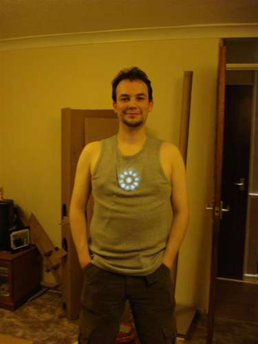 Illustration for article titled DIY Iron Man Arc Reactor Doesn't Run on Martinis